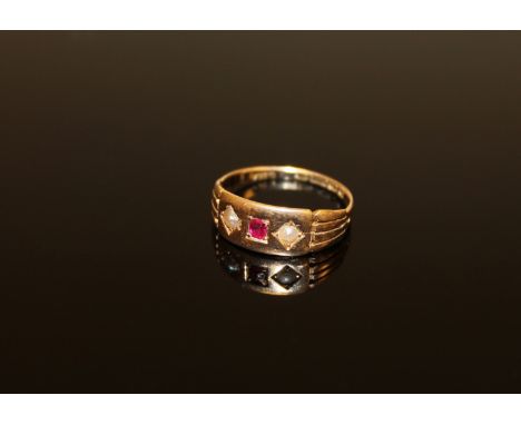 A 15ct gold pearl and ruby ring, size P