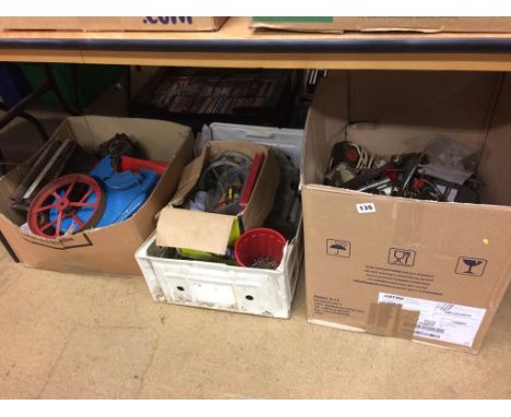 Quantity of model engine parts