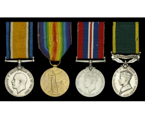 Four: Private H. V. Hearsfield, Army Veterinary Corps, later Royal Army Dental Corps  British War and Victory Medals (SE-3039