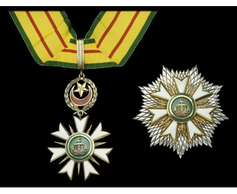 Brunei, Sultanate, Order of Loyalty to the State of Brunei, Second Class set of insignia, by Spink, London, comprising neck b