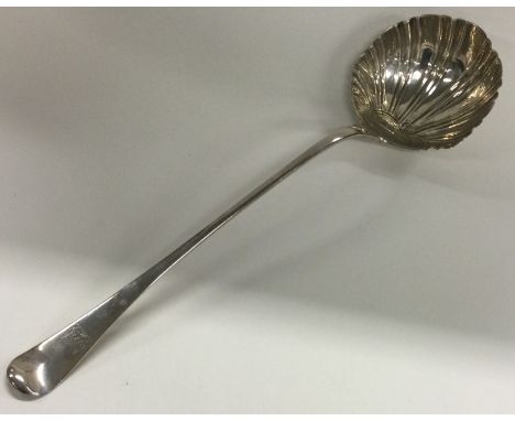 A good Georgian silver soup ladle with shell bowl. London. 1756. Approx. 176 grams. Est. £80 - £120.