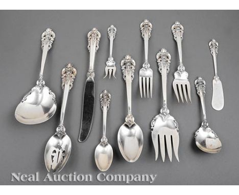 Wallace "Grande Baroque" Pattern Sterling Silver Flatware Service, pattern introduced 1941, incl. 12 each: dinner forks, dinn