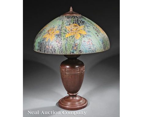 Handel Reverse Painted "Daffodil" Lamp, c. 1915, shade signed "Handel, 7122" and artist monogram "A.P.", domical shade in "ch