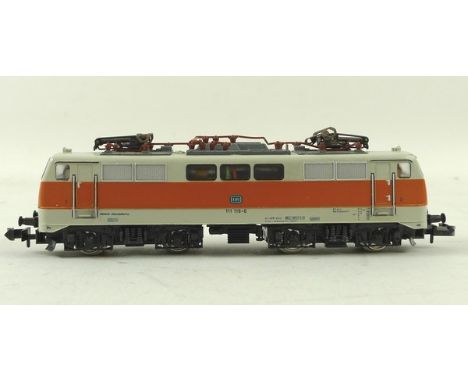 A Minitrix N guage S-Bahn Zug, 1027, starter set with the Ice train, 11202, Deutsche Reichsbahn black engine and tender 2-8-0