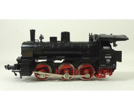 A Bachmann Plus N gauge Southern Pacific diesel engine and carriage, a Fleischmann DB black locomotive and tender, 0-6-0, BR 
