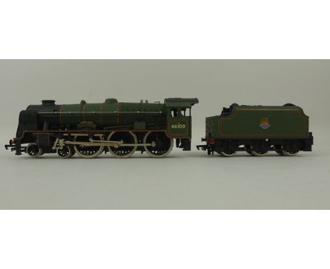 A Hornby dublo GWR King Class locomotive 'King Edward I' 4-6-0, R 078, a Pannier Tank engine 0-6-0, R 041, a Class J13 Saddle