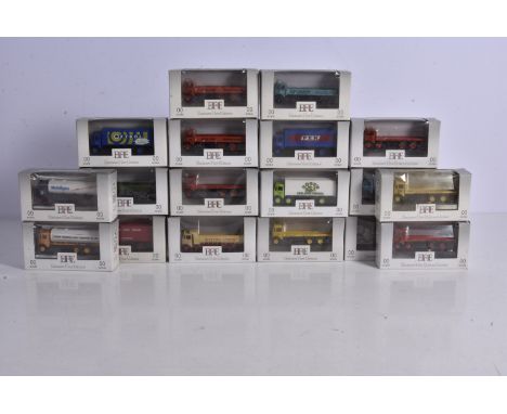 Exclusive First Editions Vintage Commercial Vehicles, a boxed/bubble packed group of 1:76 scale models comprises, De Luxe Ser