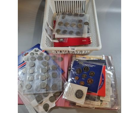 Collection of assorted coinage to include: 50p's , copper coinage, collection of two shillings, half crowns, commemorative co