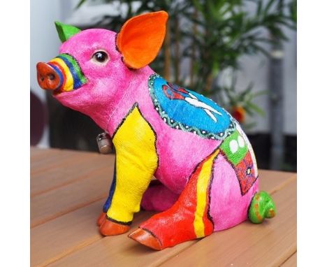 Thimble Artist:Dorothy Jenkinson Sponsor:The Fabric ShopThe fabric shop is one of the longest-serving independent retail busi