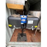 1 GALLON PEDESTAL MOUNTED DUAL PAINT MIXER W/ TIMER