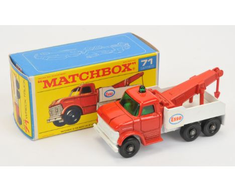 Matchbox Regular Wheels 71c Ford Esso Heavy Wreck Truck - red cab & jib with red plastic hook, dark green windows & roof ligh
