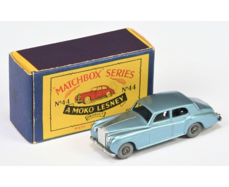 Matchbox Regular Wheels no.44a Rolls Royce Silver Cloud - metallic light blue body, type B roof and bonnet interior with cast