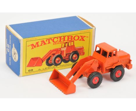 Matchbox Regular Wheels 69b Hatra Tractor Shovel  - orange body & shovel without brace, type A base, red plastic hubs with bl
