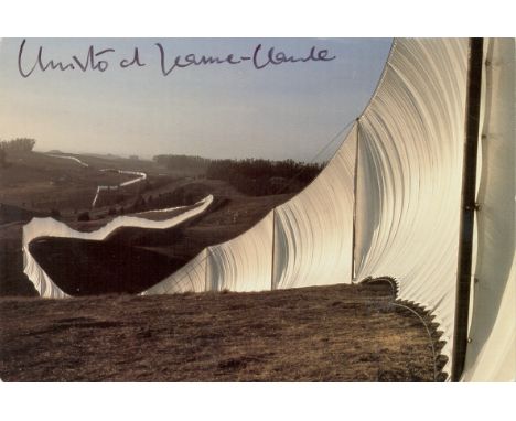 CHRISTO & JEANNE-CLAUDE: CHRISTO VLADIMIROV JAVACHEFF (1935- ) & JEANNE-CLAUDE (1935-2009) Art Creators, mostly on environmen