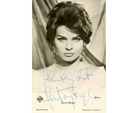 GERMAN CINEMA: Selection of vintage signed UFA postcard photographs by various German film actors and actresses comprising Se