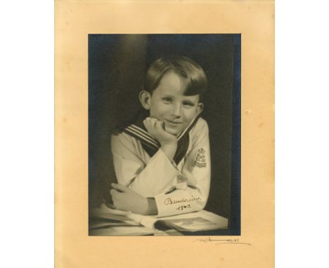BAUDOUIN: (1930-1993) King of Belgians 1951-93. Attractive signed 8 x 10 photograph by Baudouin, the image showing a very you