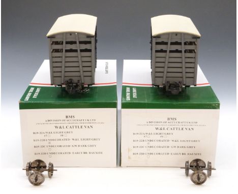 Pair of Accucraft 32mm gauge 16mm scale Welshpool Llanfair cattle vans, in original boxes with 45mm wheelsets to convert to r