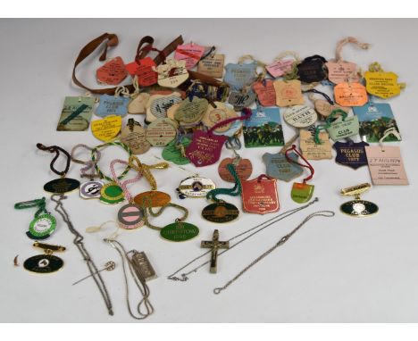 Vintage enamel and card horse racing badges and tags to include Cheltenham, Newbury, Northern Racing, Worcester, Salisbury, T