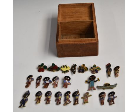 Vintage Golly badges