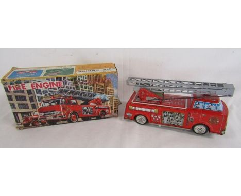 Battery operated original 1960'S tin fire engine with box - trade mark S.H Japan