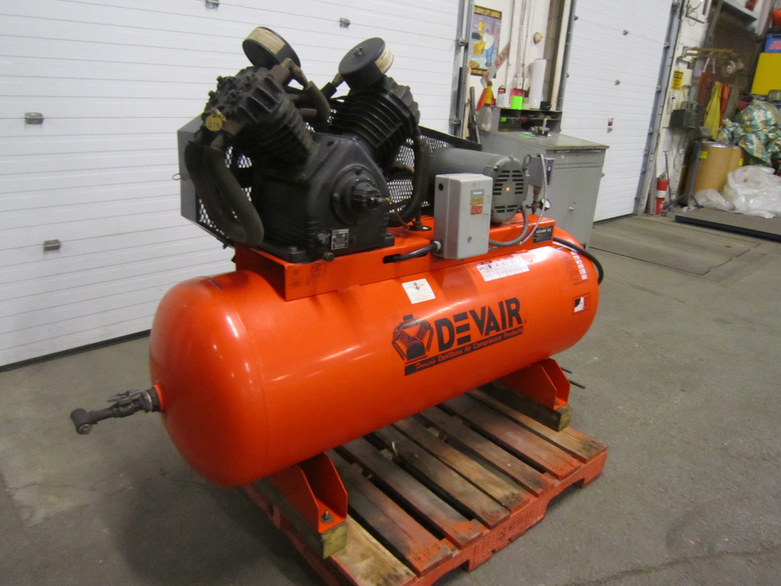 Devair Devilbiss 10HP Air Compressor model 447