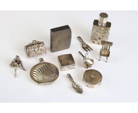 Collection of small silver items to include a 20th century novelty pill box modelled as luggage, 2.5cm wide, a silver snuff/p