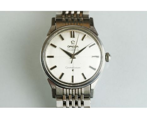 A Gents Omega Constellation automatic chronometer wristwatch, original stainless steel bracelet, omega logo to crown and glas