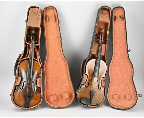 Two antique violins in original cases. First half 20th Century. Unnoticed. Size: 59-60 cm. In fair/good condition.