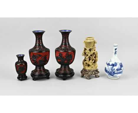 Five parts old/antique China. 1x Pipe vase, 19th century. 1x Soapstone vase with kylin decor, circa 1900. 3x Lacquer vase, 20
