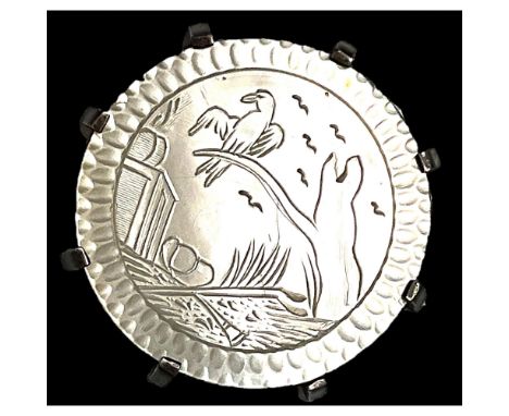 1 Large size early 20th century pearl in metal button.Here is a beautifully engraved white thick pearl button depicting a bir