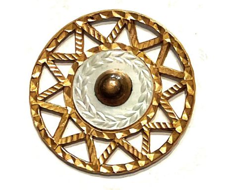 1 Medium size 18th century pearl pinshanked copper button.This button from the collection of Harry Case who was known for acq