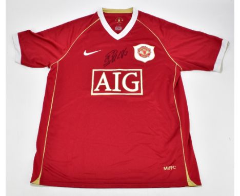 CRISTIANO RONALDO; a Manchester United Nike 2006/07 home shirt, signed to the front, size XL.Additional InformationCreasing a