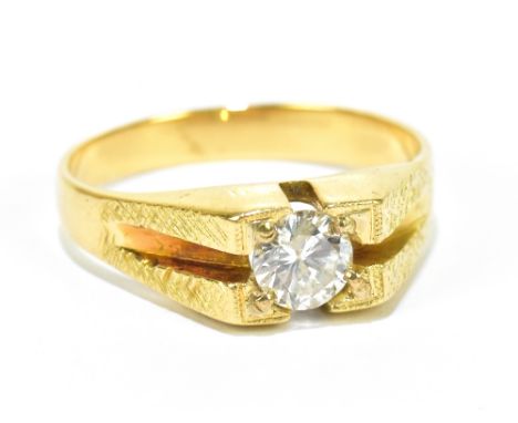 A gentleman's 18ct part textured yellow gold solitaire ring set with a single diamond, approx. size .7ct, approx size T.