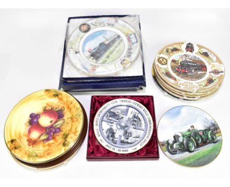 A collection of collectors' and commemorative plates including Coalport and Sutherland examples.