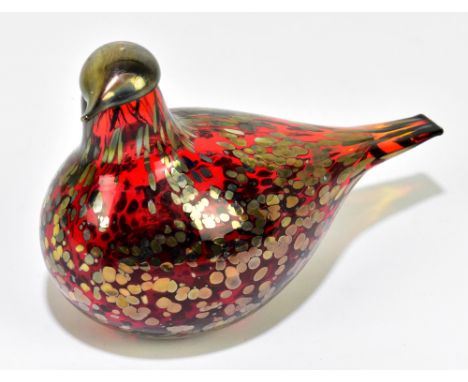 OIVA TOIKA FOR IITTALIA; an Art Glass model of a bird with mottled detail, length 18cm.Additional InformationLight base wear 