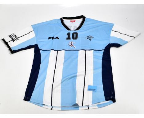 DIEGO MARADONA; a no.10 tribute shirt, signed to the reverse, size XL.Additional InformationCreasing and light general wear, 