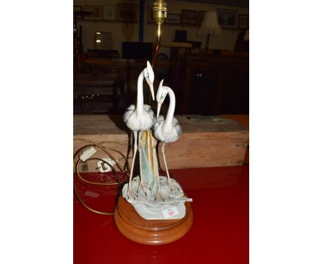 MODERN FLORENCE COMPOSITION TABLE LAMP, THE BASE FORMED AS TWO HERONS, TOGETHER WITH ACCOMPANYING SHADE, 55CM HIGH