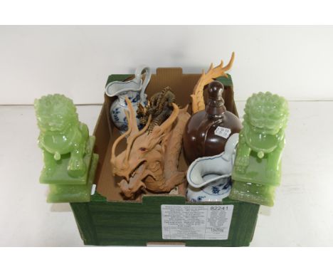 BOX OF MIXED ORIENTAL WARES TO INCLUDE A PAIR OF RESIN SIMULATED JADE FO DOGS, A CARVED WOODEN DRAGON, COMPOSITION DRAGON, BL