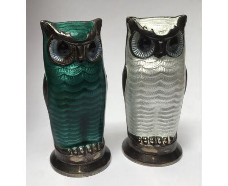 Pair mid 20th century Norwegian silver and enamel owl pepper pots by David Anderson , one in white and the other in green ena