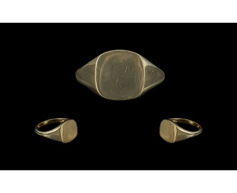 Gents 9ct Gold Ring By Goldsmiths Jewellers. In As New Condition, With Goldsmiths Box &amp; Outer Box. Weight 6.2 grams. Hall