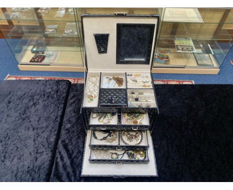 Black Patent Jewellery Box with Five Drawers &amp; Lift Lid, containing a quantity of quality jewellery, including odd silver