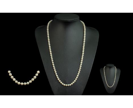 Ladies Superb Quality Cultured Pearl Necklace With 9ct Gold Clasp - Well Matched Pearls, With Excellent Lustre. Marked 9ct (3
