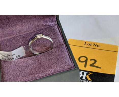 Platinum 950 &amp; diamond ring with 0.20ct GH/VS0 oval shaped diamond RRP £1,616We have used a ring sizer mandrel to determi