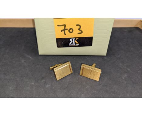 Men's cufflinks in 18ct yellow goldPlease note this lot is not subject to VAT. The hammer price will still be subject to our 