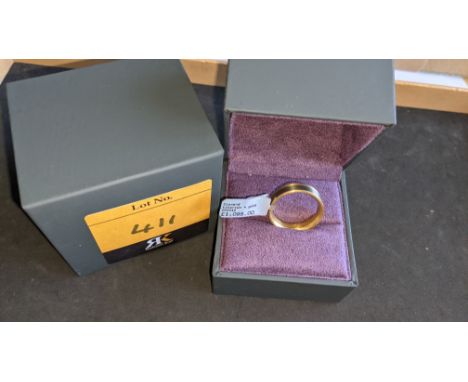 Diamond, titanium &amp; yellow gold ring RRP £1,095We have used a ring sizer mandrel to determine the inside diameter in mm o