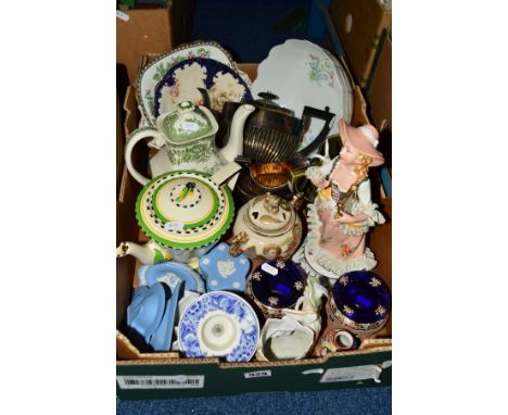 VARIOUS CERAMICS, GLASS AND METALWARES, to include three piece plated tea service, Wedgwood blue jasperware trinkets, Limoges