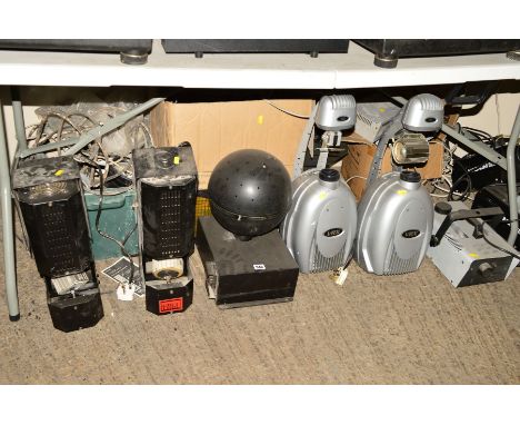 A QUANTITY OF CLUB LIGHTING AND CONTROLLERS, including 2 Abstrakt VRX-Scans (fully working), two Leisure Lighting Super Zap (