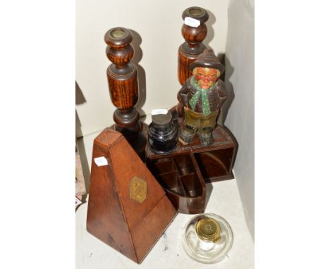 A LATE 19TH/EARLY 20TH CENTURY FRENCH METRONOME, 'Maelzel Paquet' a 1930's Linsden ware bakelite revolving cigarette dispense