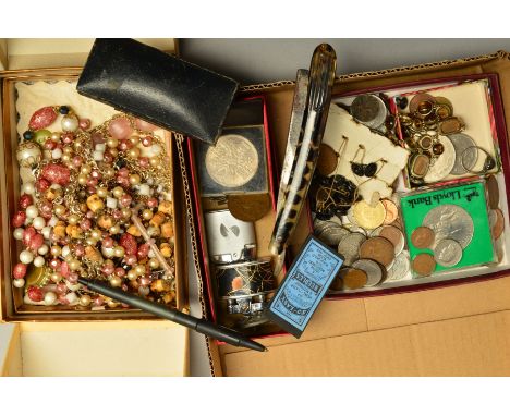 A SELECTION OF MAINLY COSTUME JEWELLERY AND COINS, to include a tiger's eye necklace, a bloodstone and marcasite ring, variou