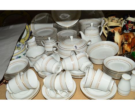 NORITAKE CONTEMPORARY CHINA 'KEENAN' DINNERWARES, to include tureen and cover, open vegetable dish, sauce stand, teapot, cove